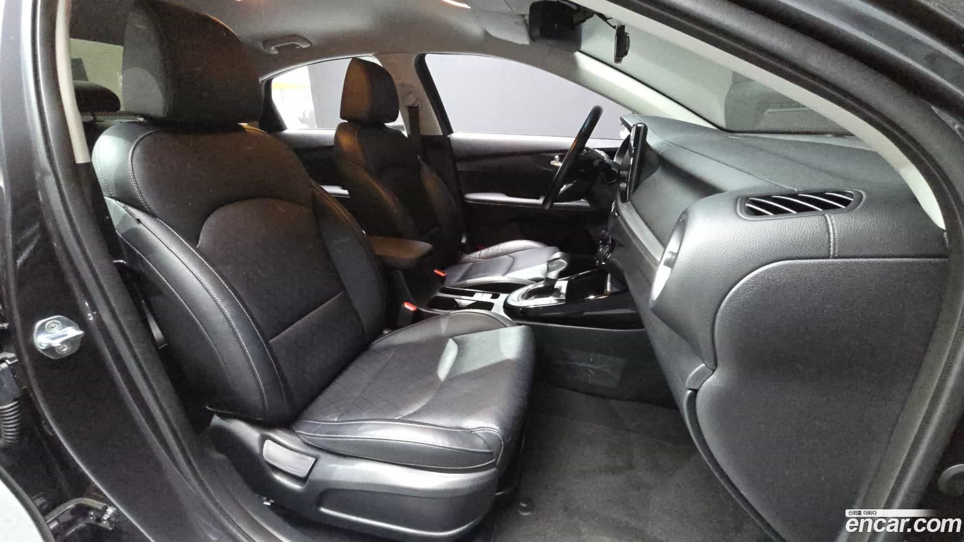 K3 Kia 2022.1-INNER-036