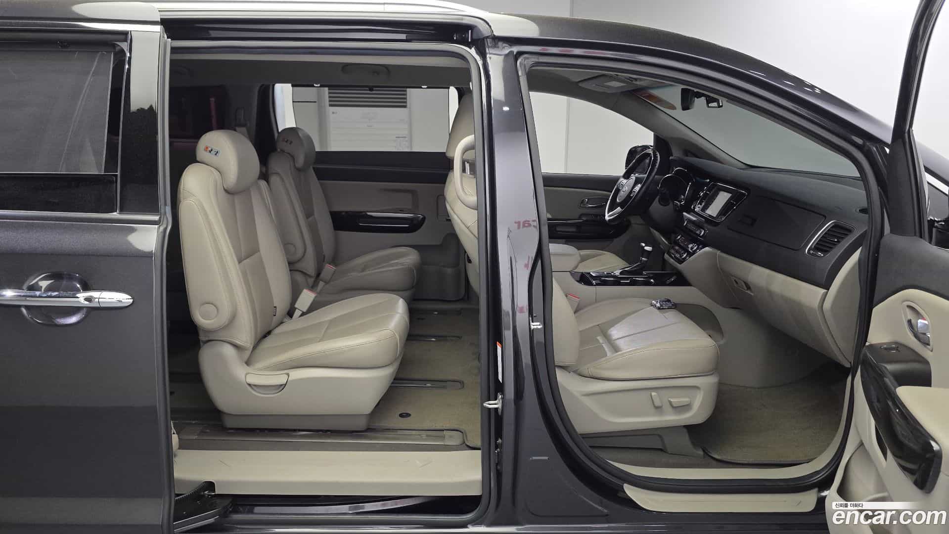 Canival Kia 2020.4-OPTION-015