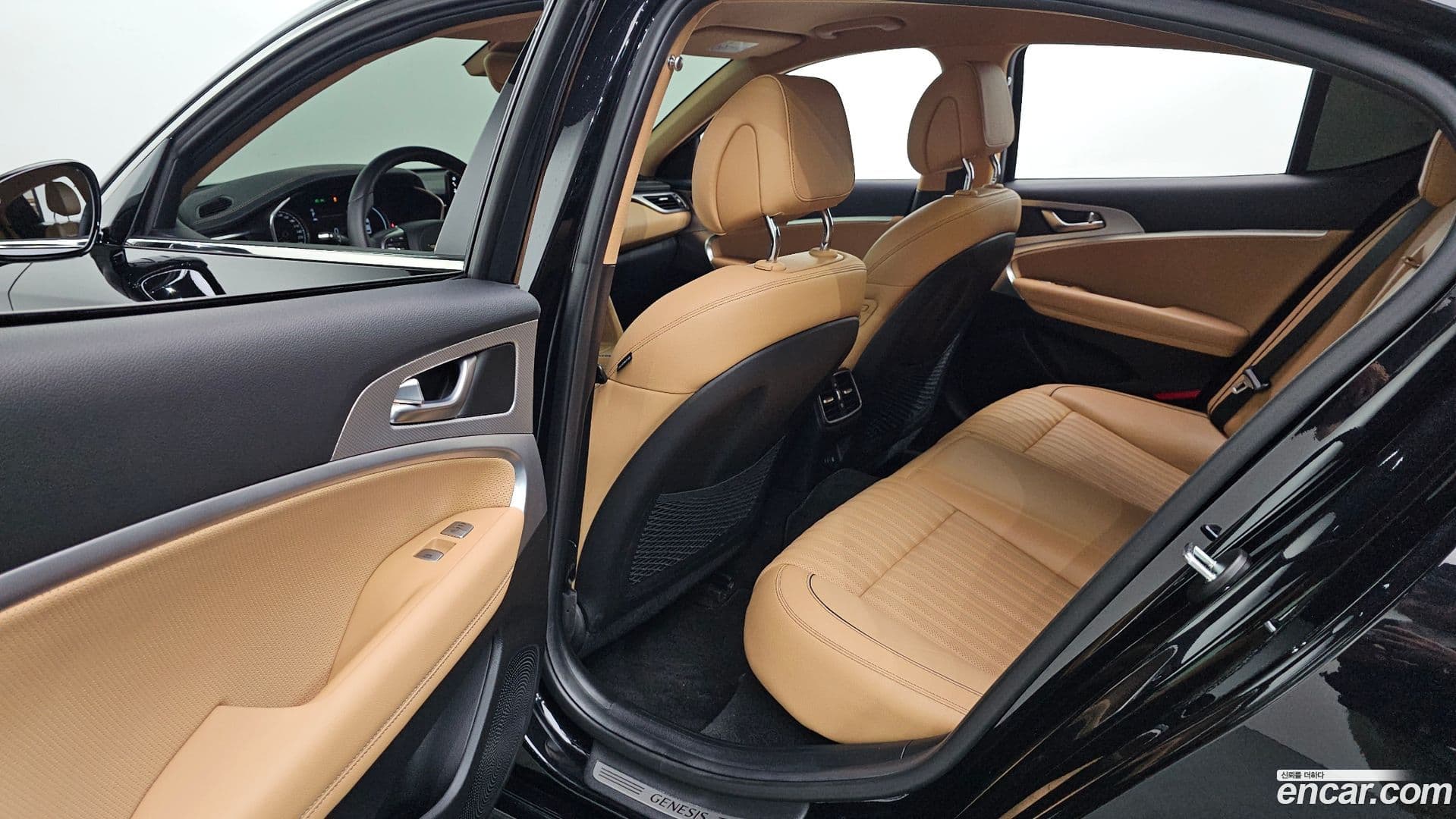 Main__Slider__Photo:G70 Genesis 2022.1-10