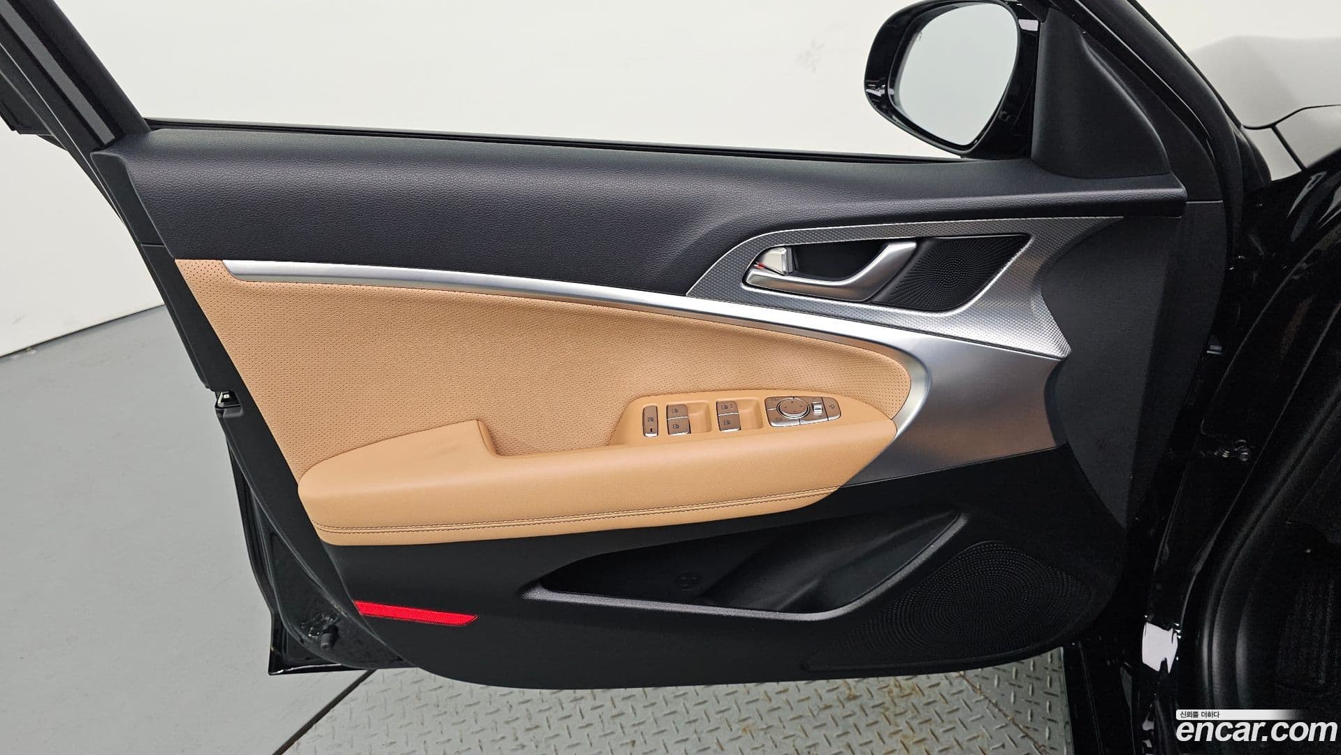 Main__Slider__Photo:G70 Genesis 2022.1-23