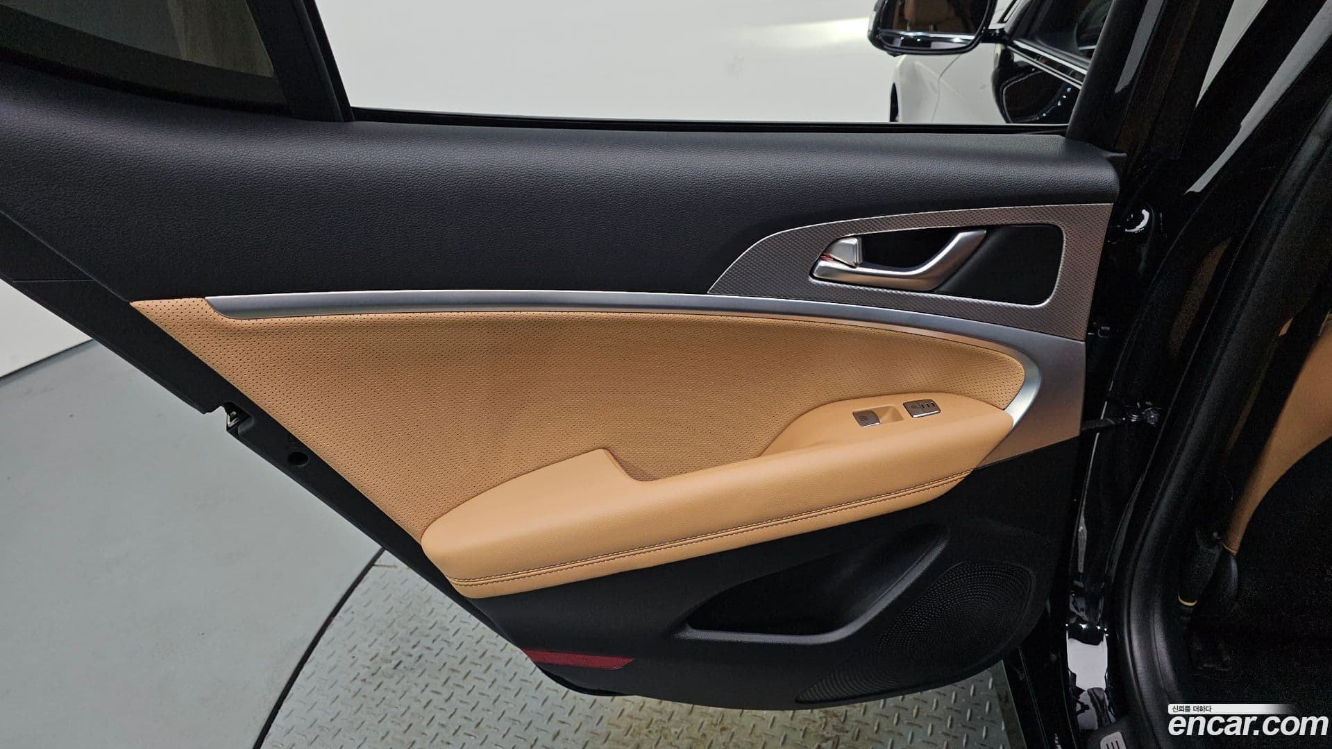 Main__Slider__Photo:G70 Genesis 2022.1-24