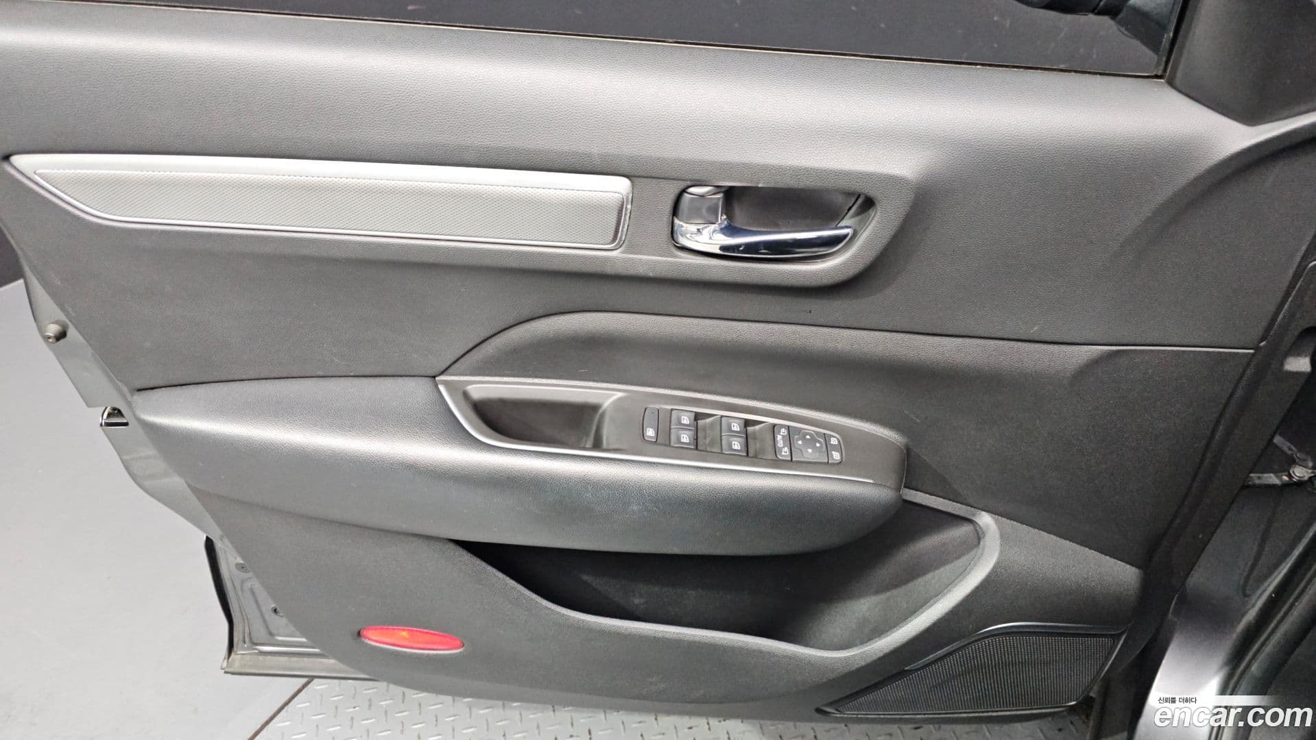 Main__Slider__Photo:QM6 Renault Korea 2021.7-23