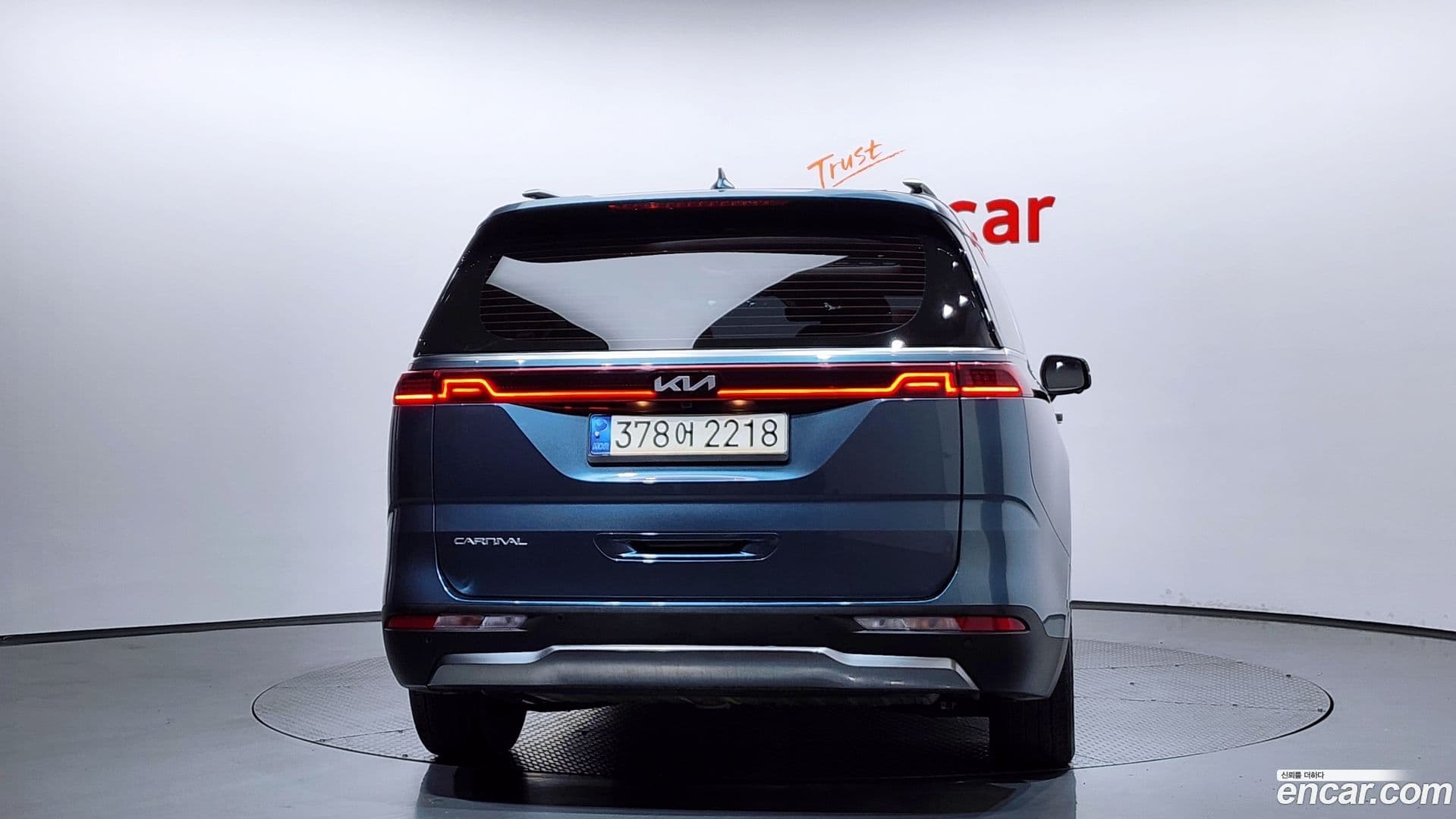 Main__Slider__Photo:Canival Kia 2022.3-3