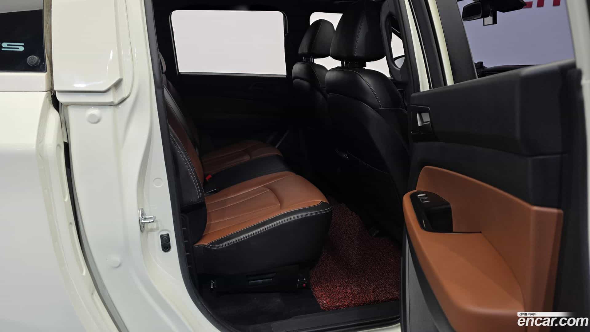 Rexton KG Mobility 2019.8-OPTION-016