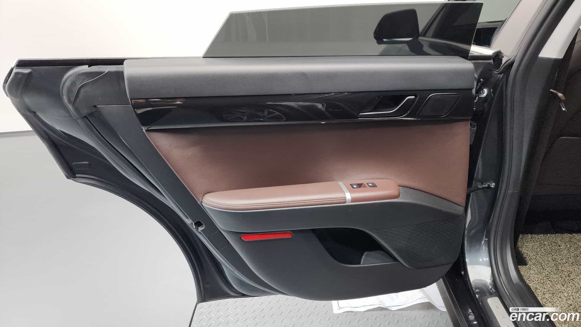 Grandeur Hyundai 2023.0-INNER-035