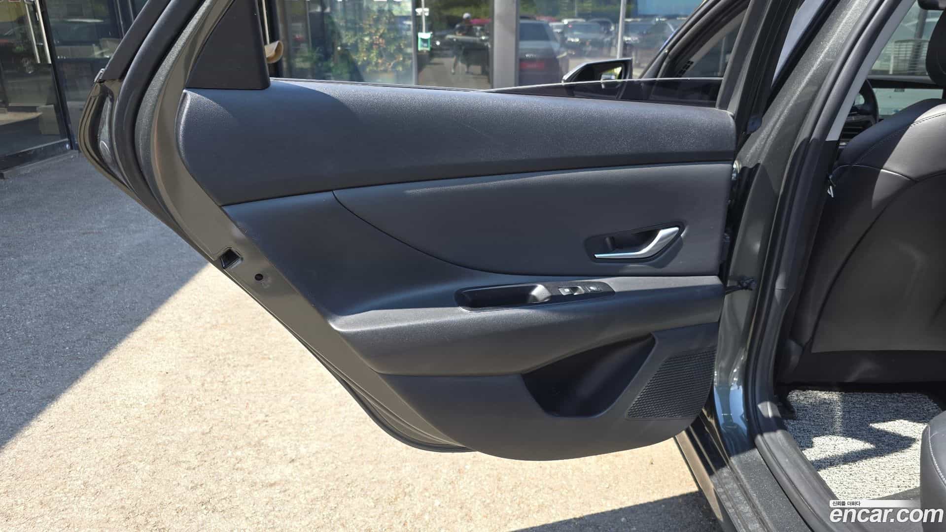 AVANTE Hyundai 2022.3-INNER-035