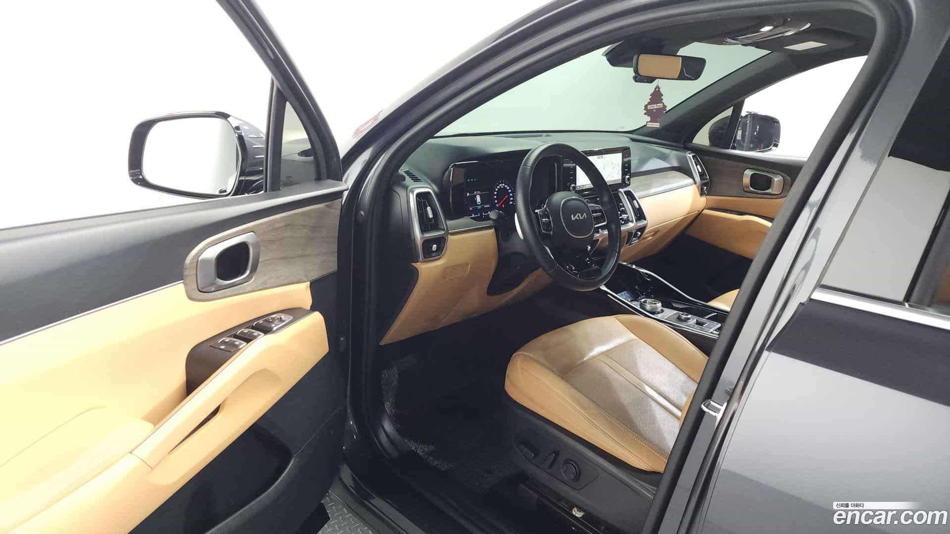 Sorento Kia 2022.2-INNER-010