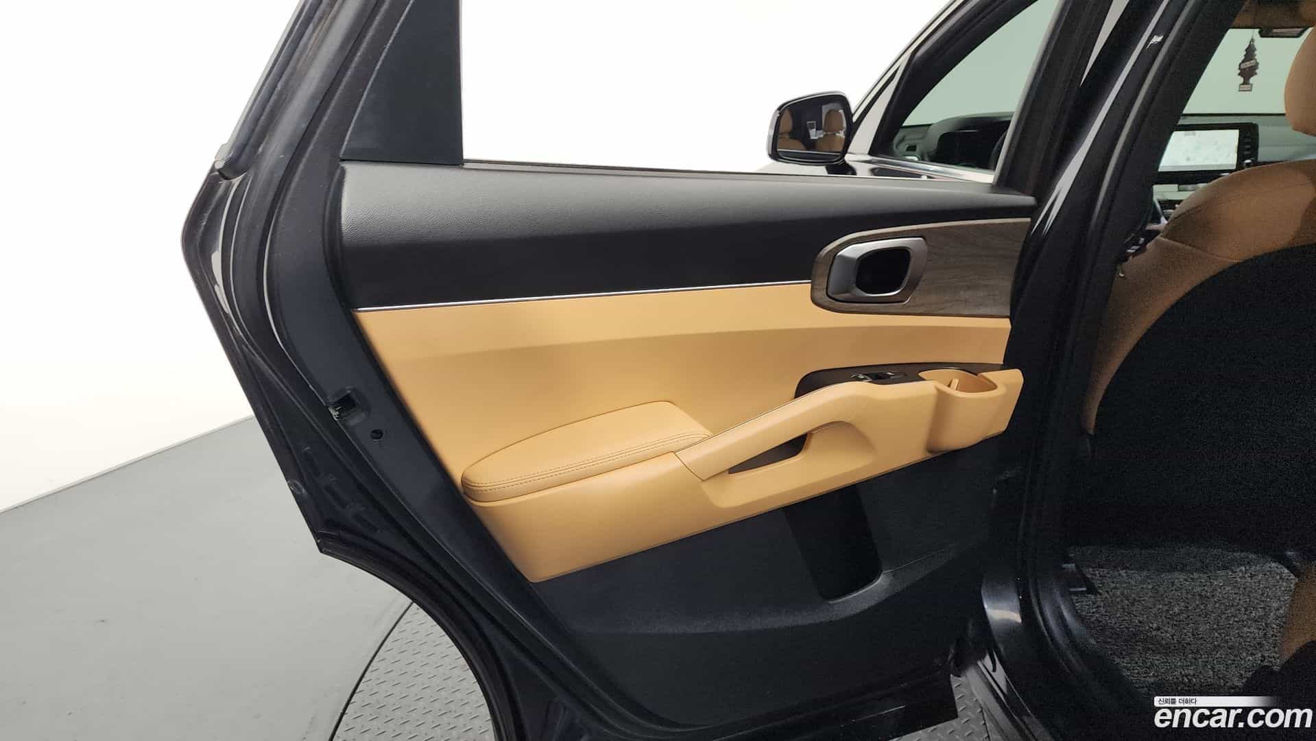 Sorento Kia 2022.2-INNER-035