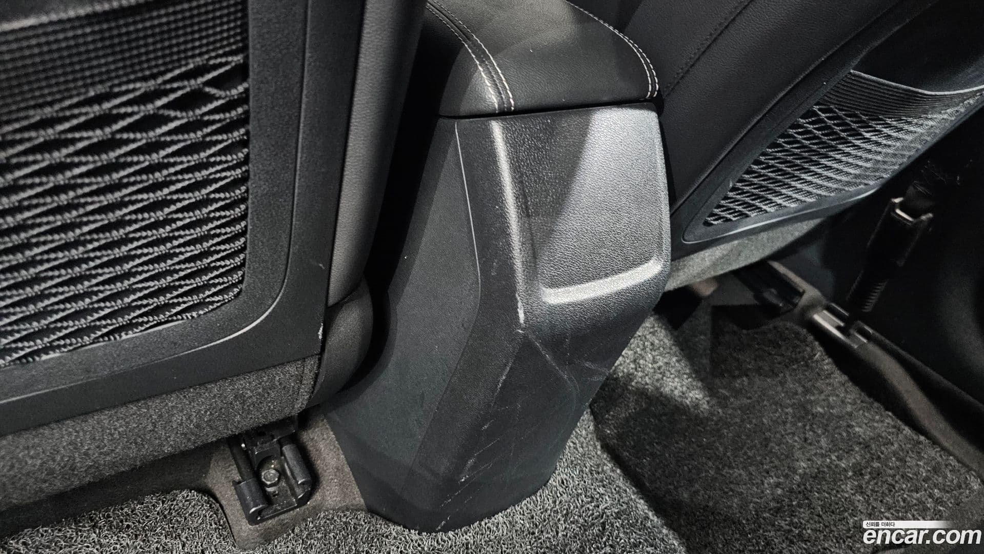 Main__Slider__Photo:Niro Kia 2020.4-30