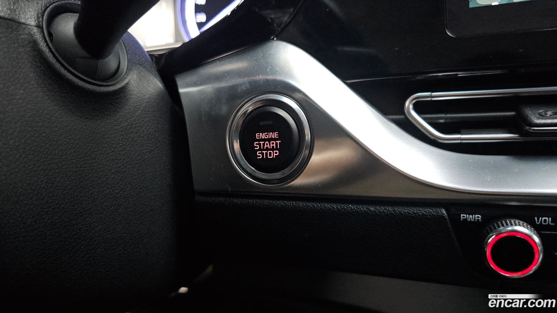 Main__Slider__Photo:Niro Kia 2020.4-31