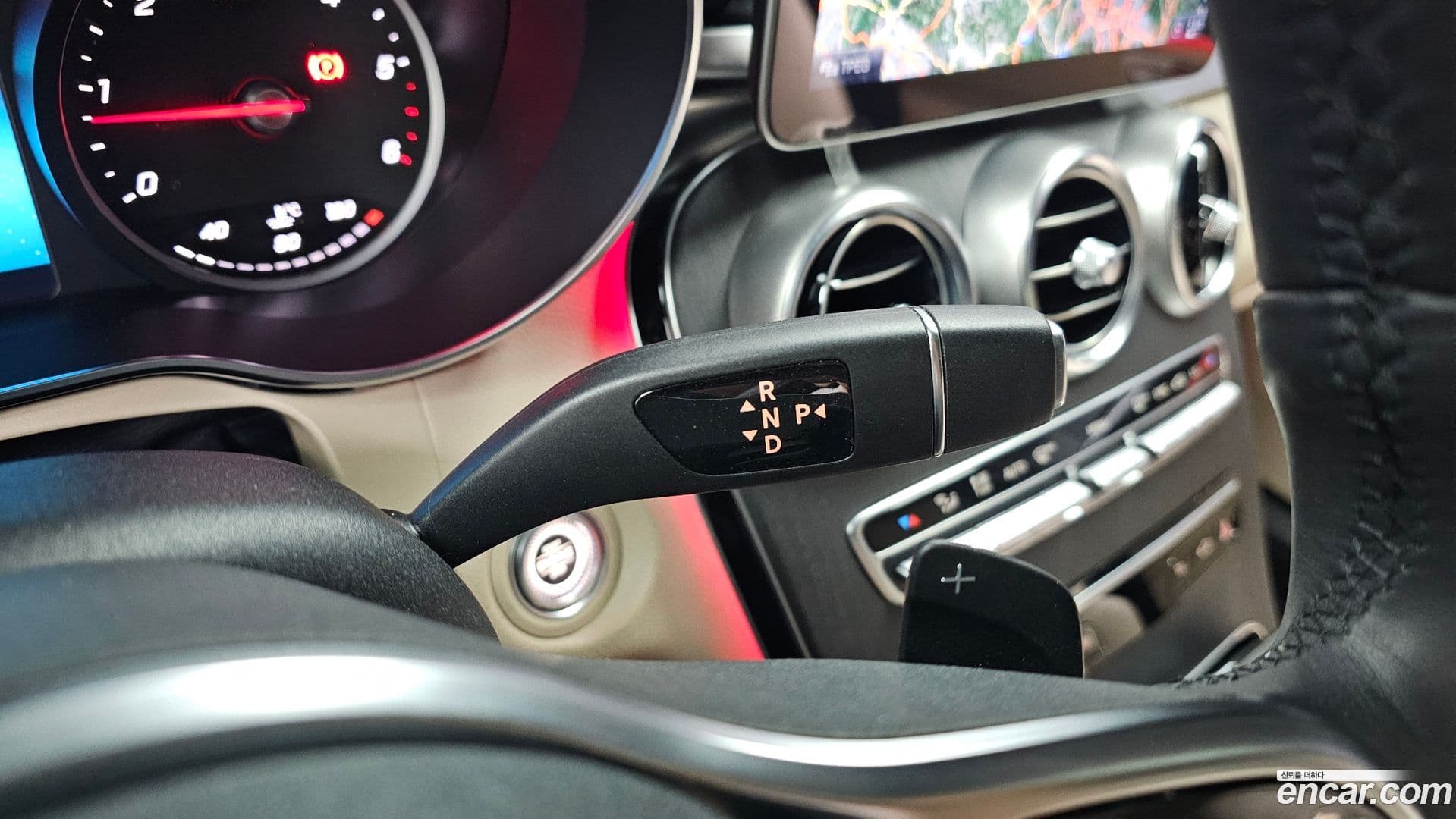 Main__Slider__Photo:C-Class Mercedes-Benz 2020.11-28