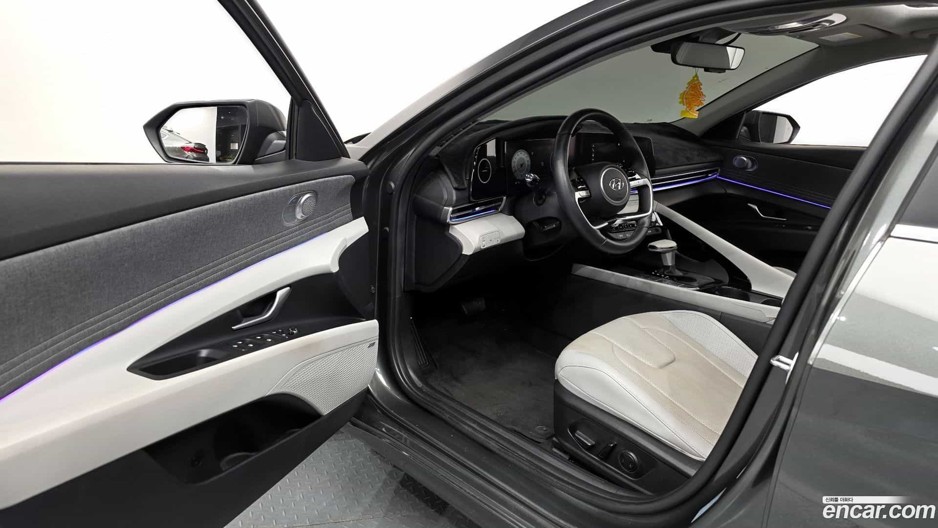 AVANTE Hyundai 2022.4-INNER-010