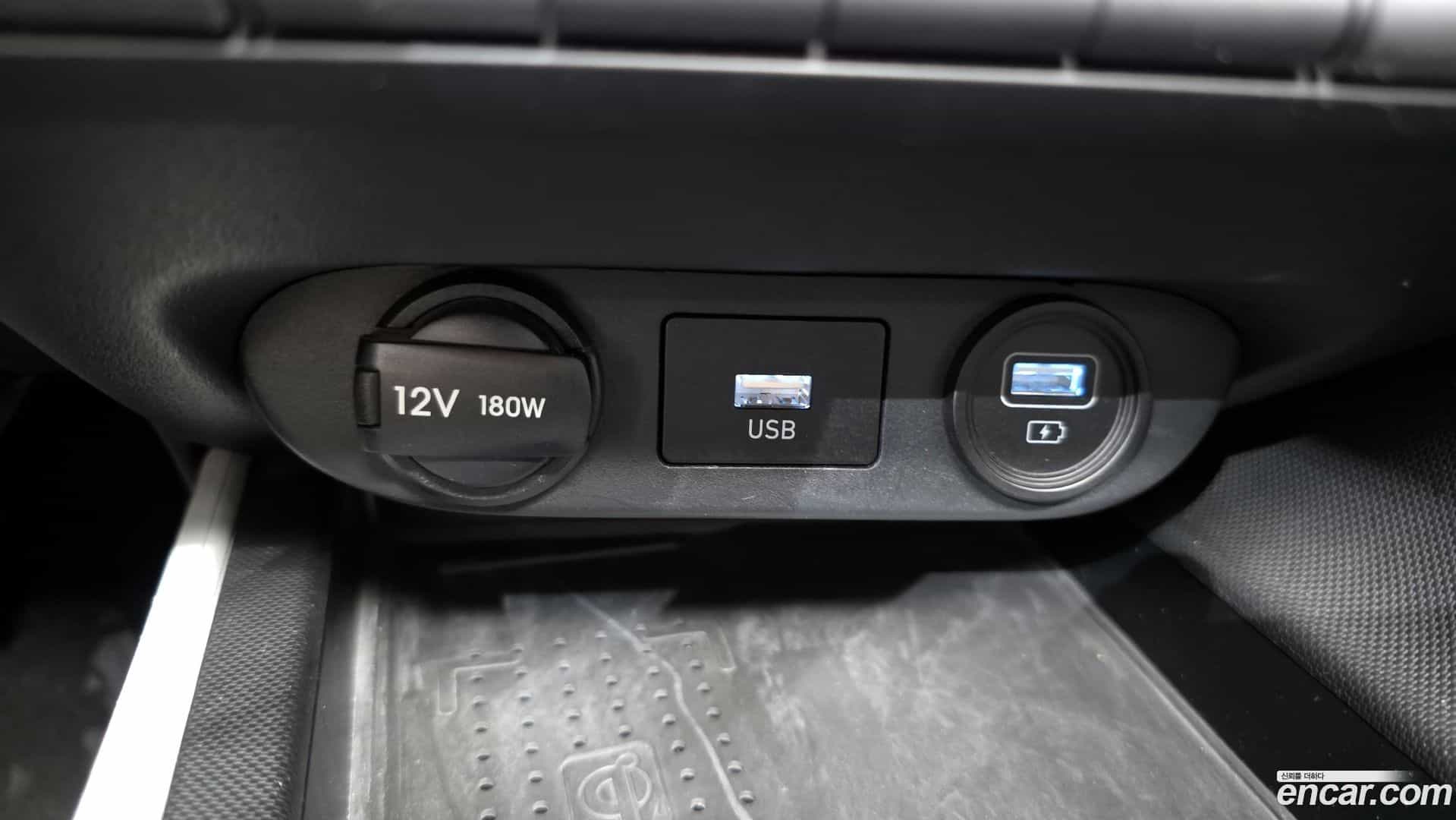 AVANTE Hyundai 2022.4-OPTION-016