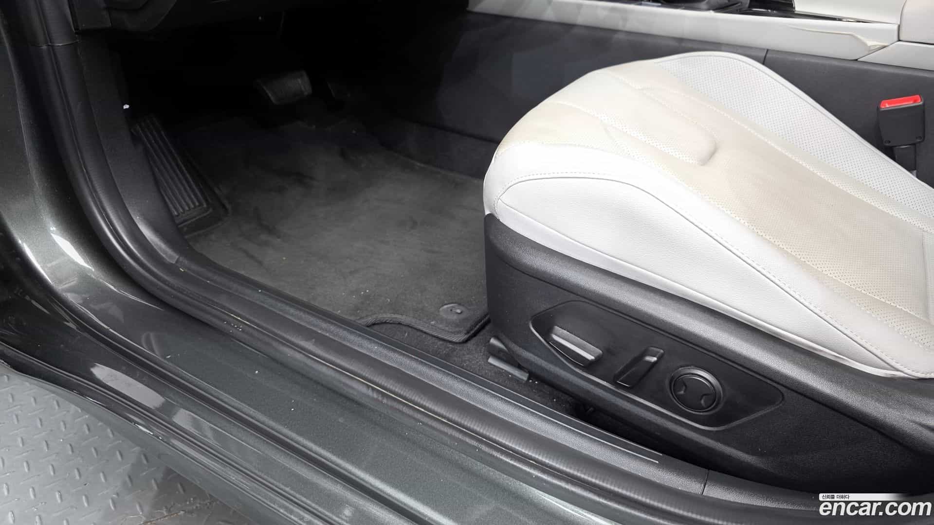 AVANTE Hyundai 2022.4-OPTION-021