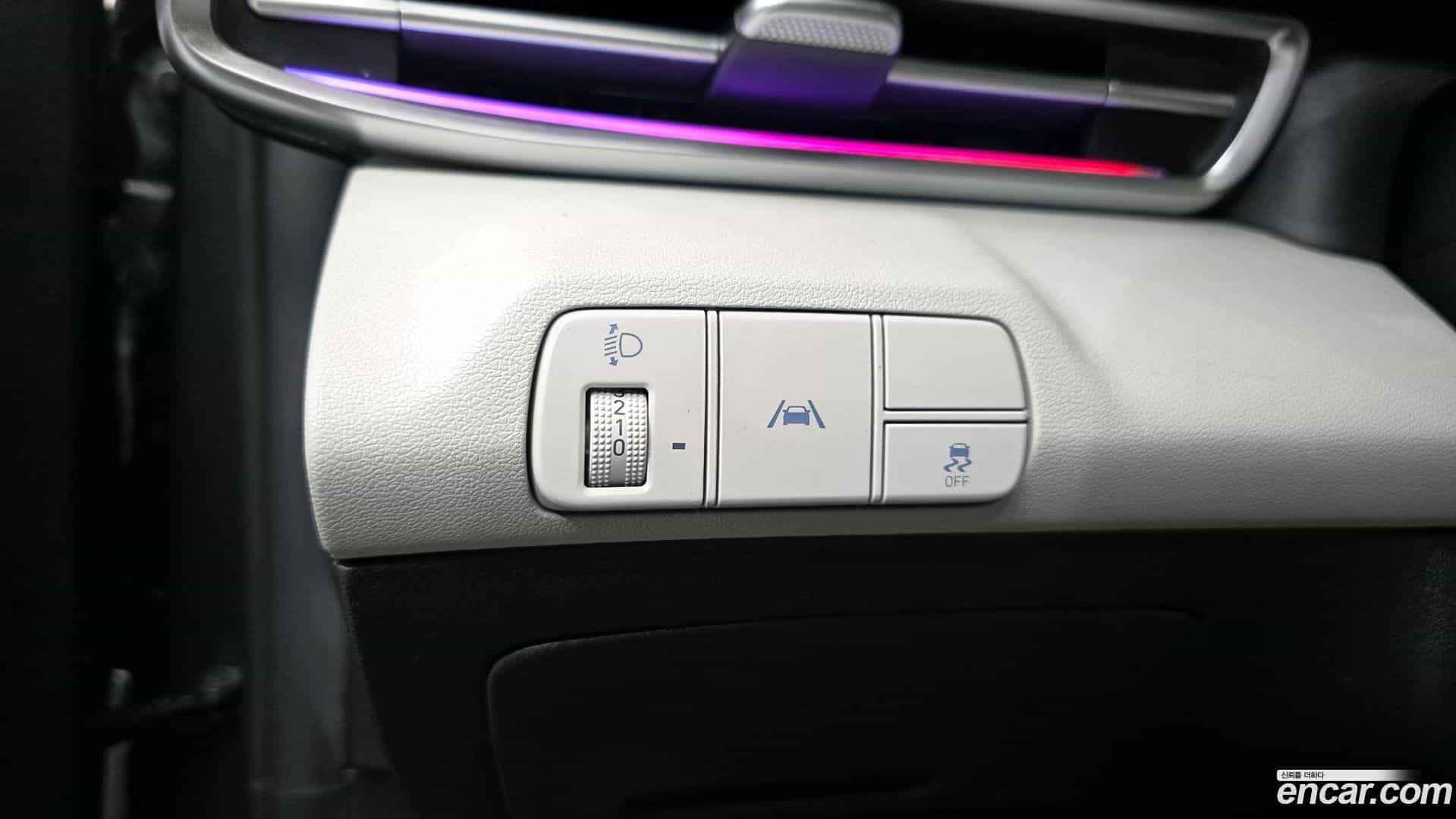 AVANTE Hyundai 2022.4-OPTION-024