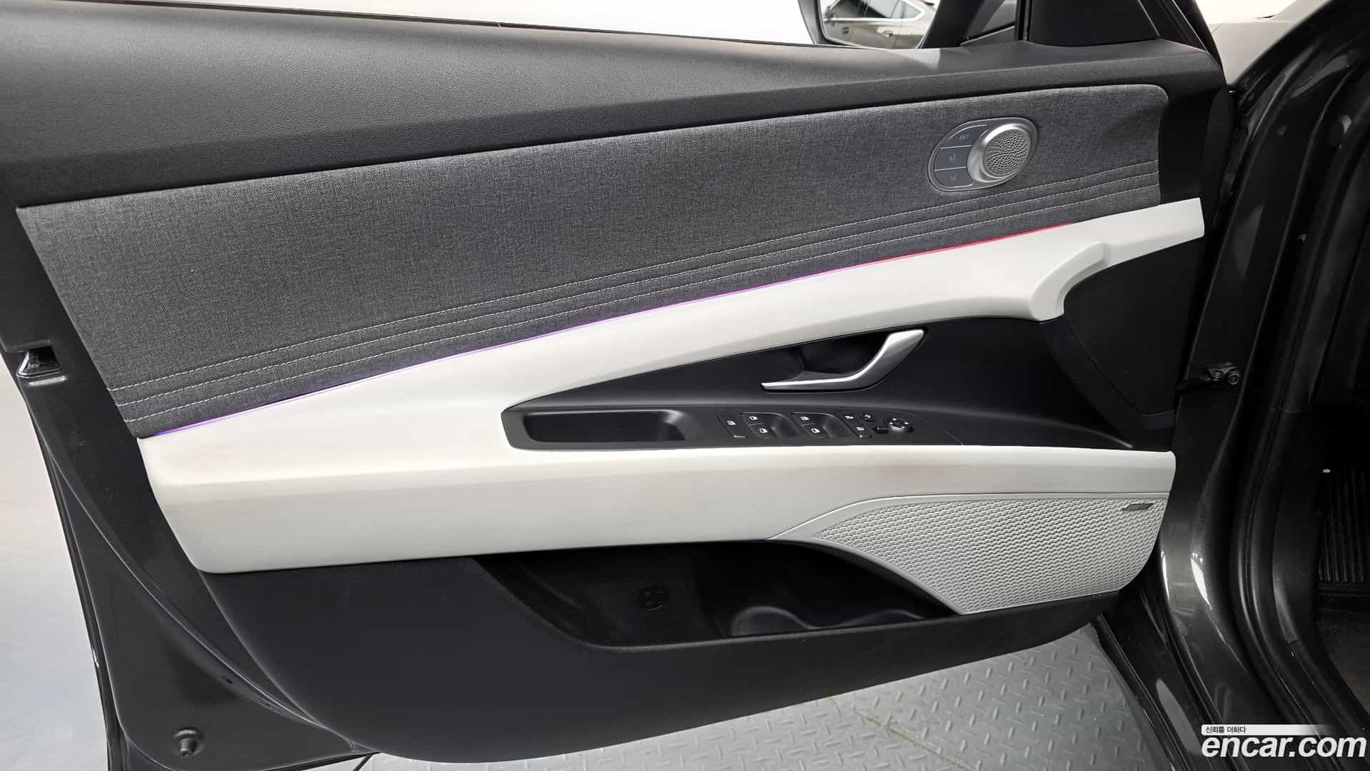 AVANTE Hyundai 2022.4-INNER-034