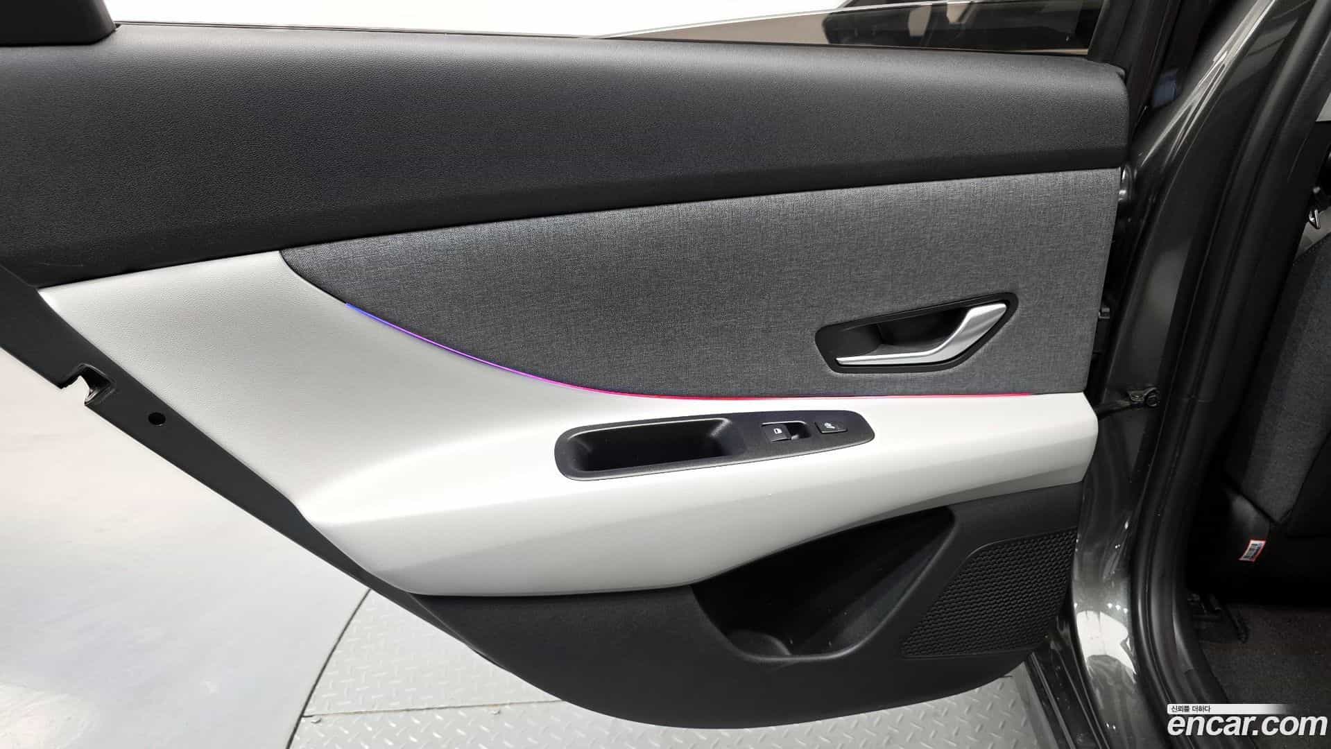 AVANTE Hyundai 2022.4-INNER-035