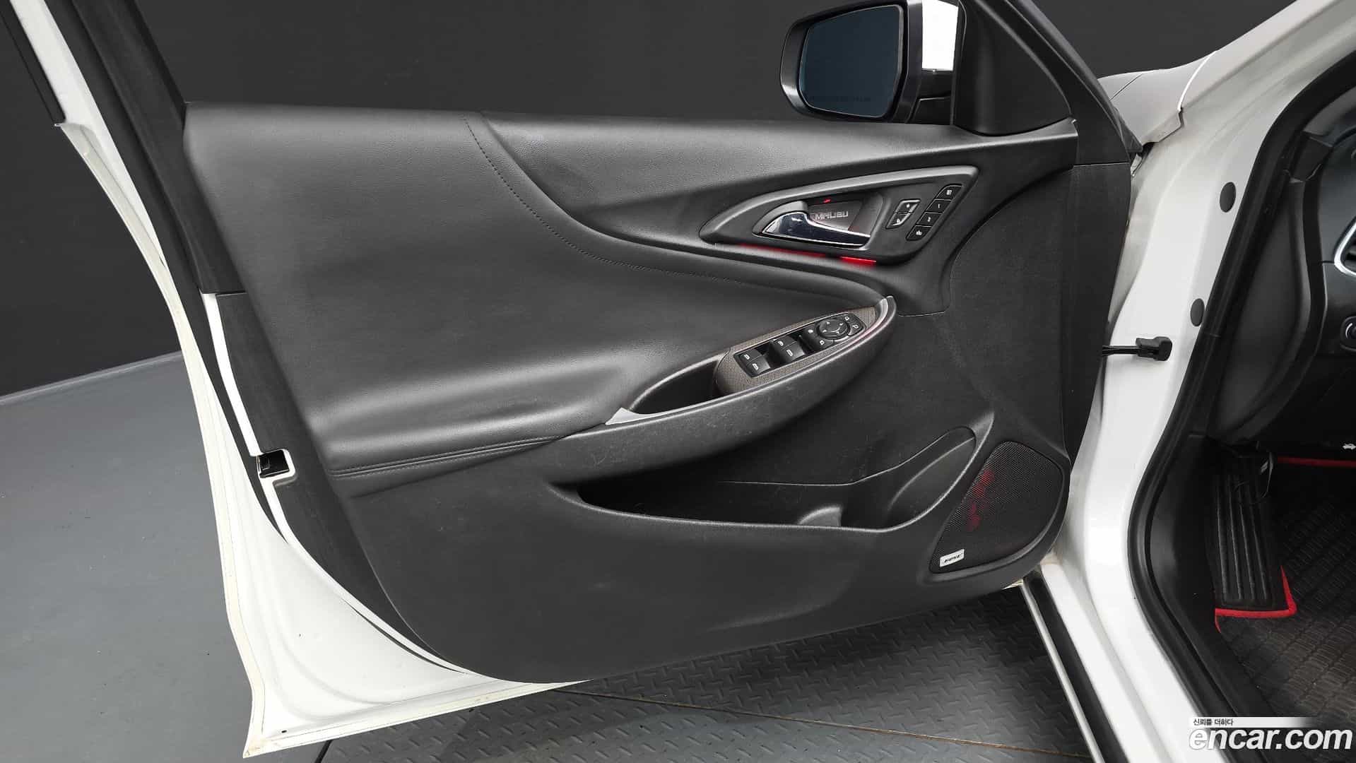 Malibu Chevrolet 2019.3-INNER-034