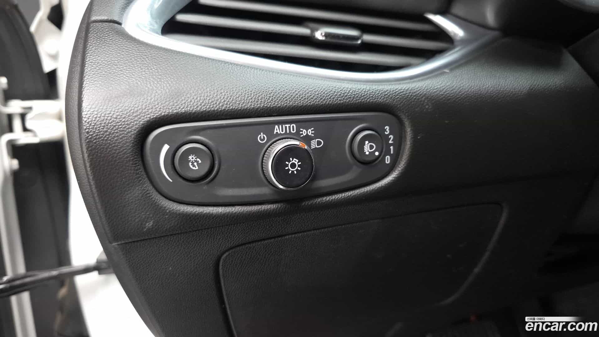 Malibu Chevrolet 2019.3-OPTION-041