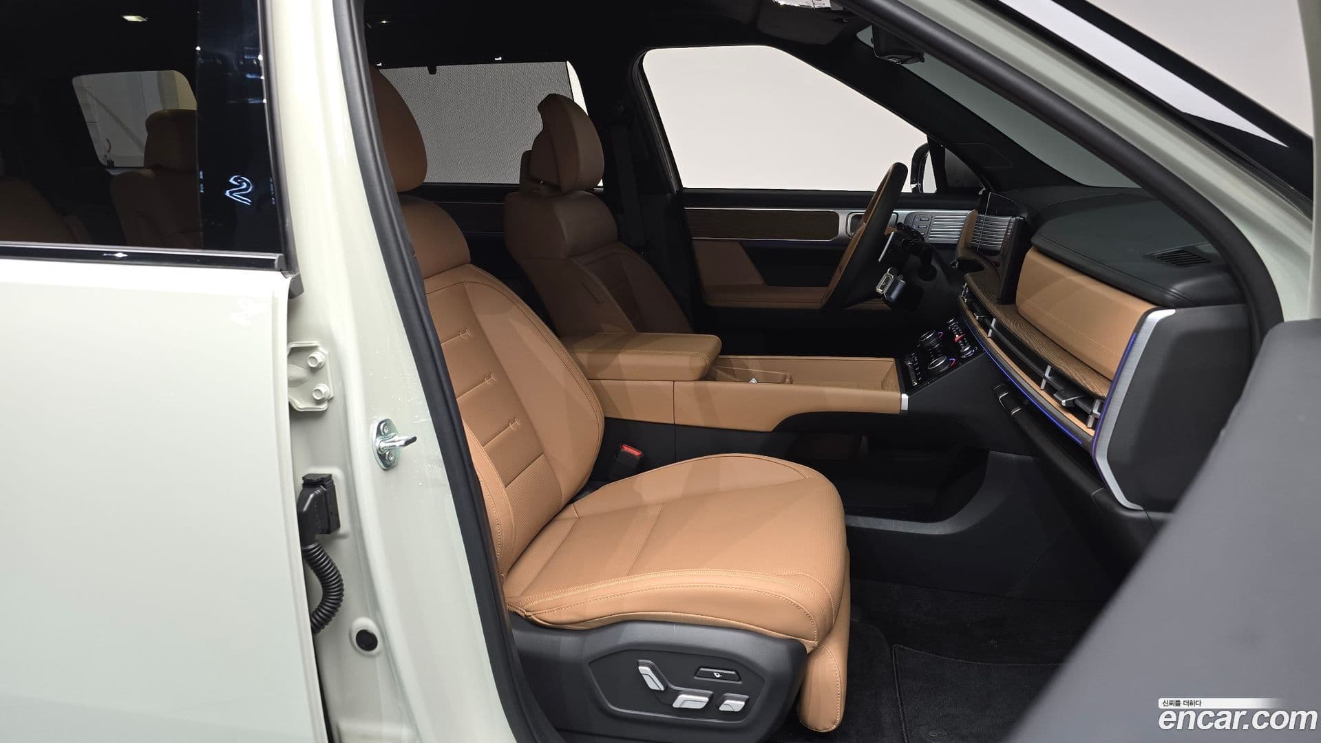 Main__Slider__Photo:Santafe Hyundai 2024.3-10