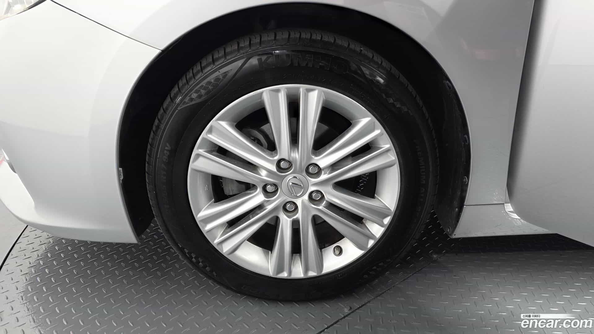 ES Lexus 2013.2-OUTER-005