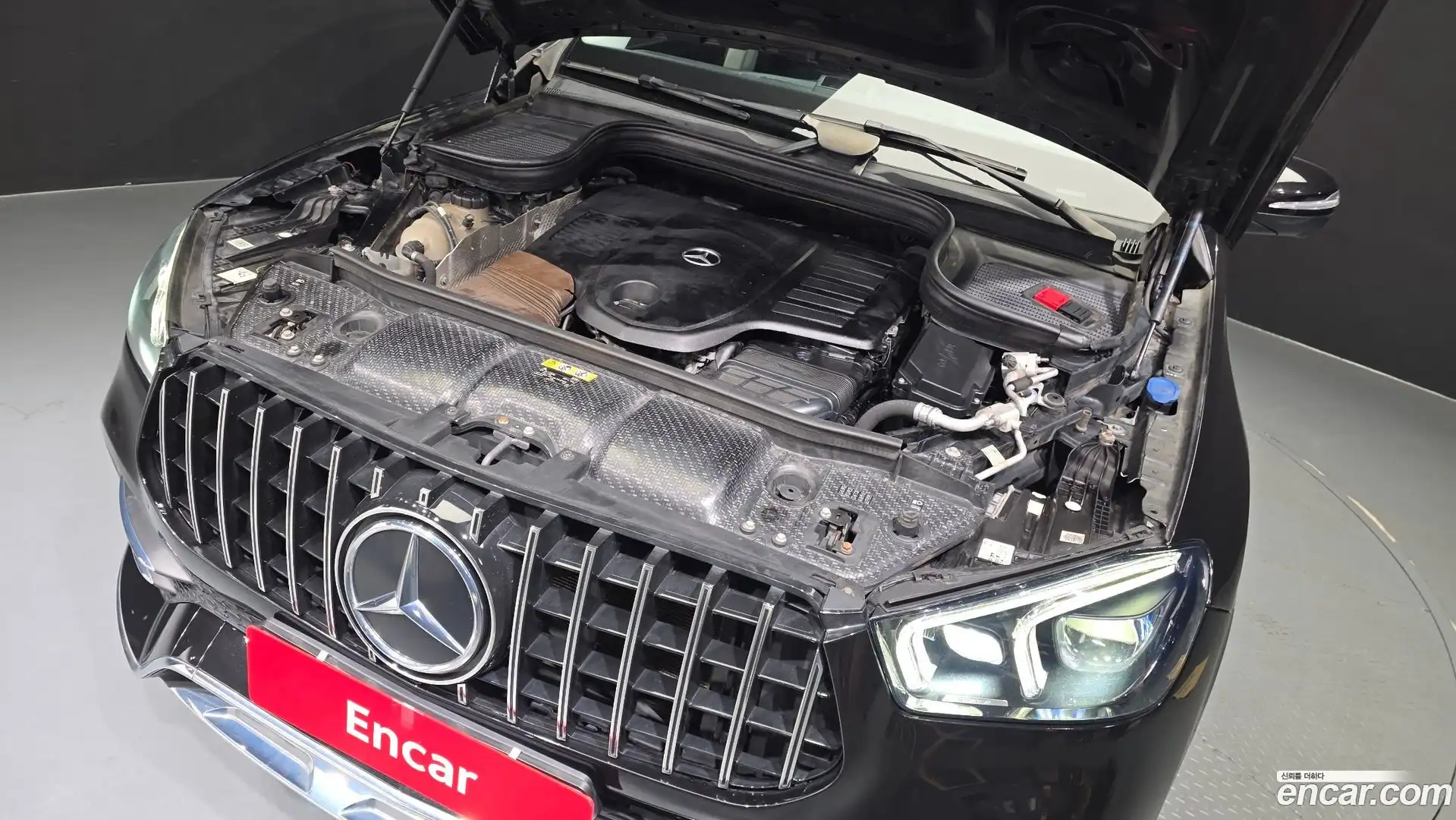 GLE-Class Mercedes-Benz 2019.8-OUTER-006