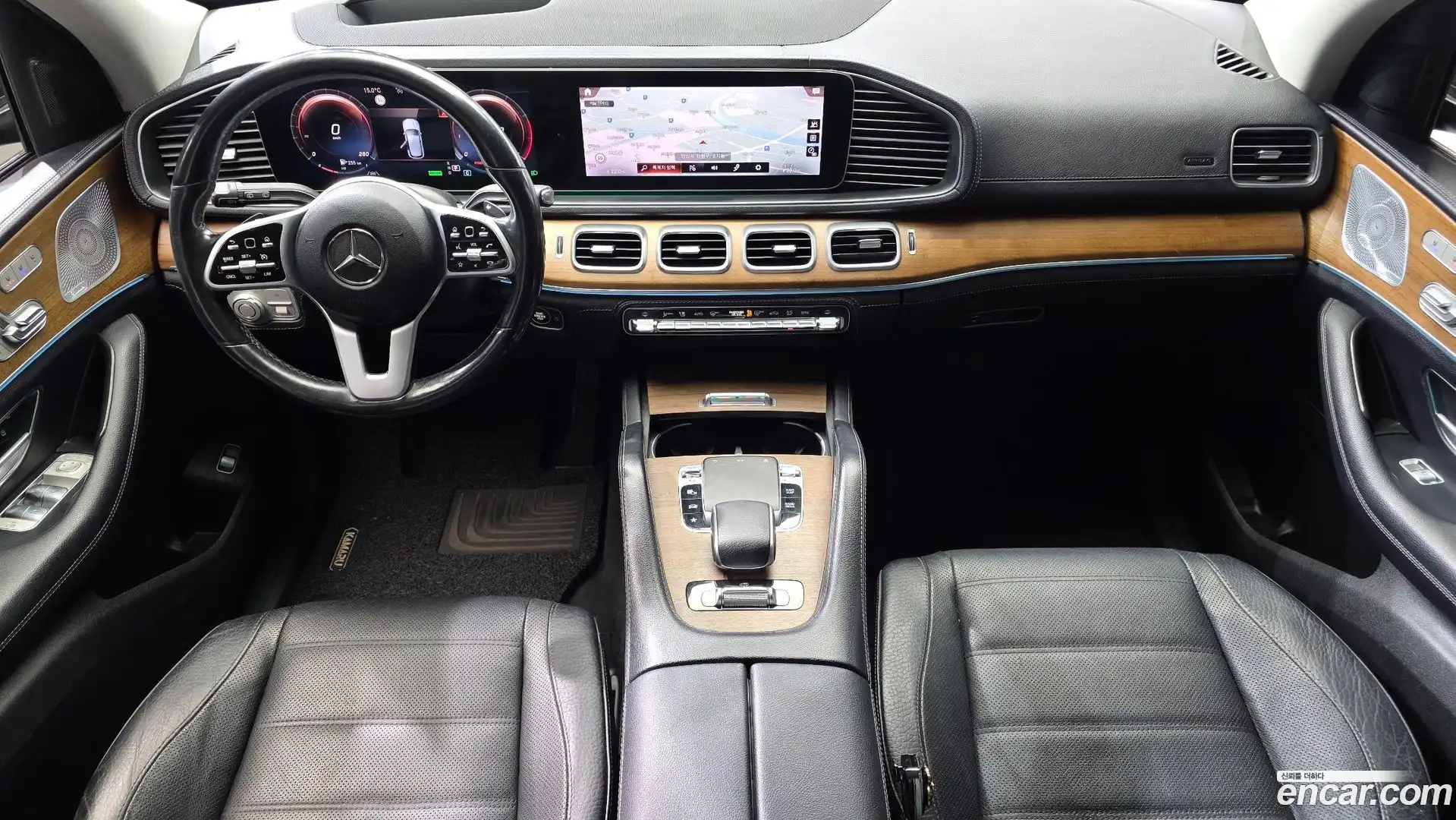 GLE-Class Mercedes-Benz 2019.8-INNER-007