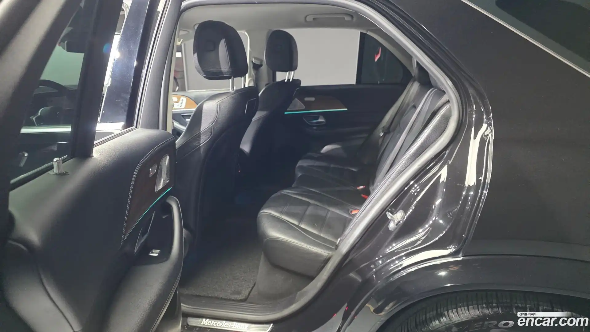GLE-Class Mercedes-Benz 2019.8-OPTION-015
