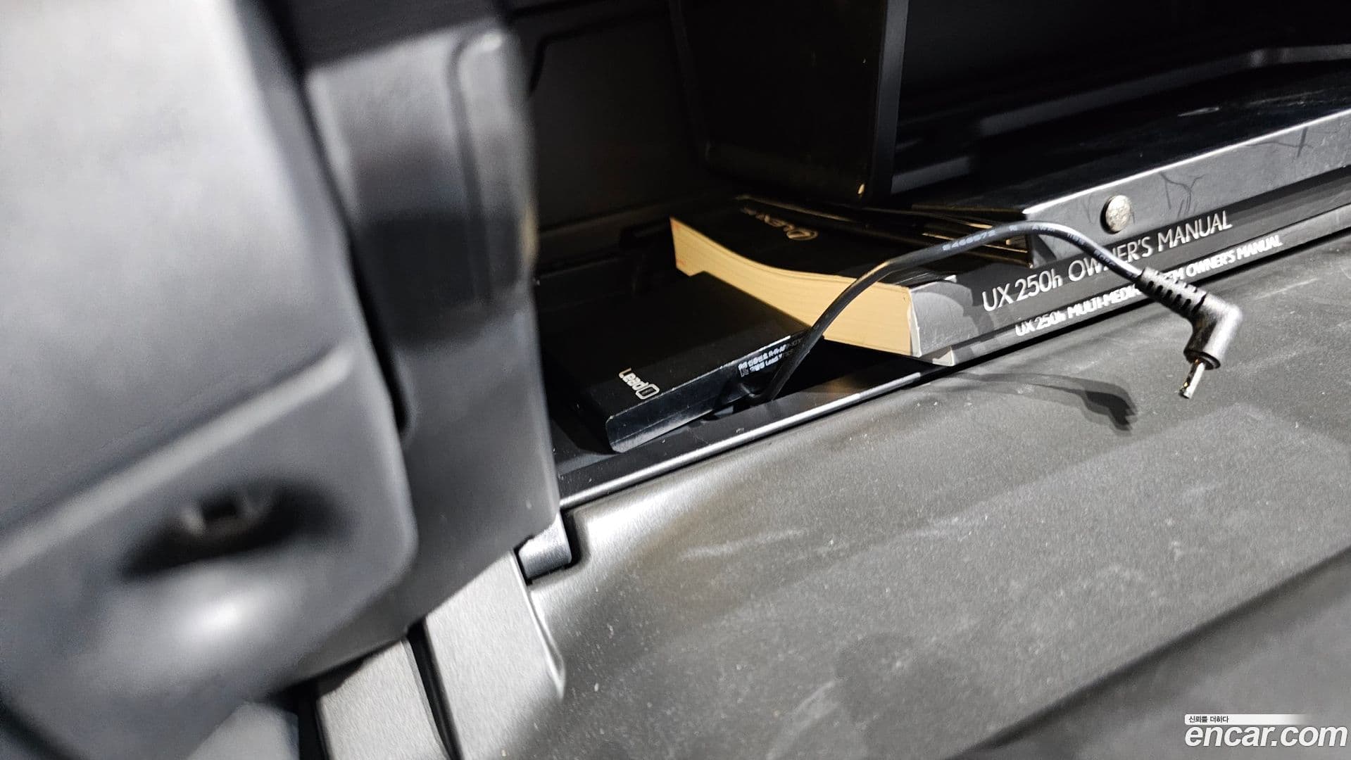 Main__Slider__Photo:UX Lexus 2020.6-28