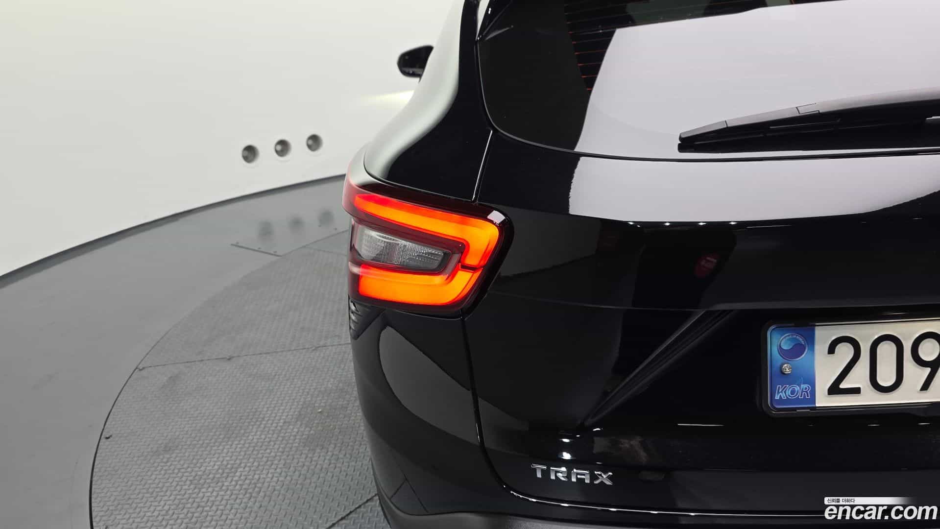 Trax Chevrolet 2023.4-OUTER-033
