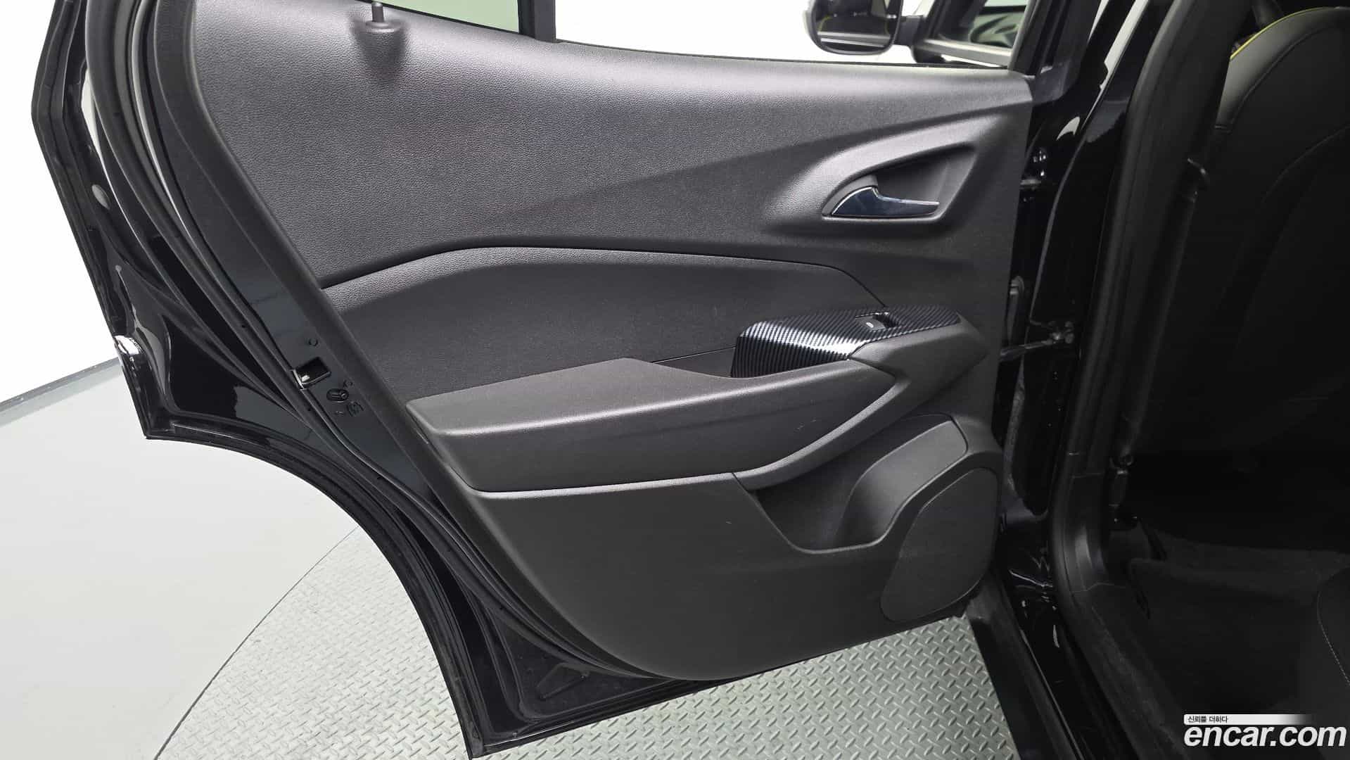 Trax Chevrolet 2023.4-INNER-035