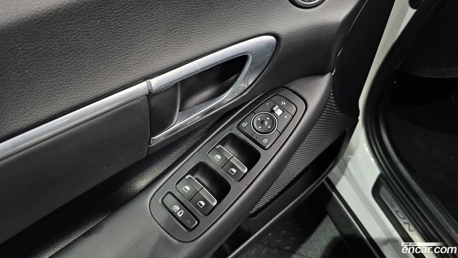 Sonata Hyundai 2019.8-OPTION-024