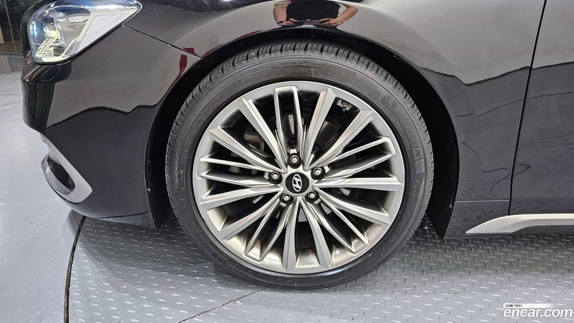 Grandeur Hyundai 2017.1-OUTER-005