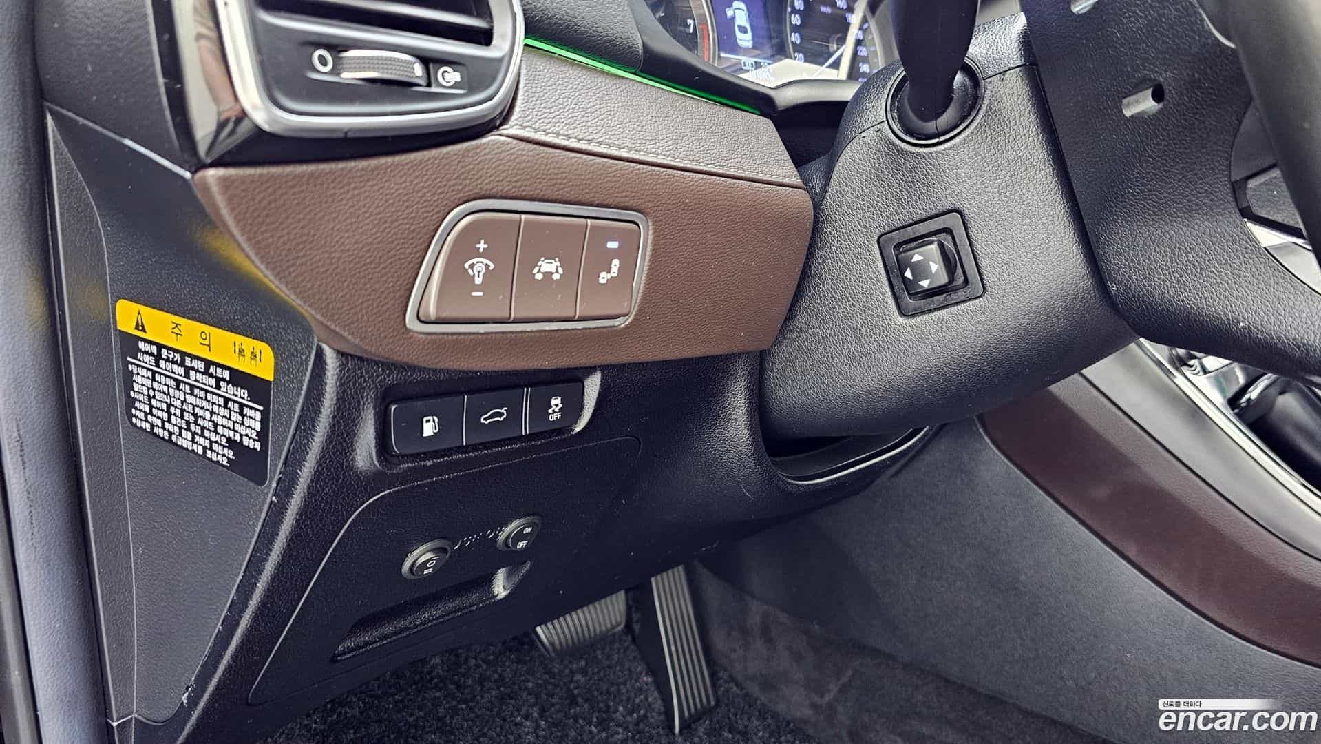 Grandeur Hyundai 2017.1-OPTION-020