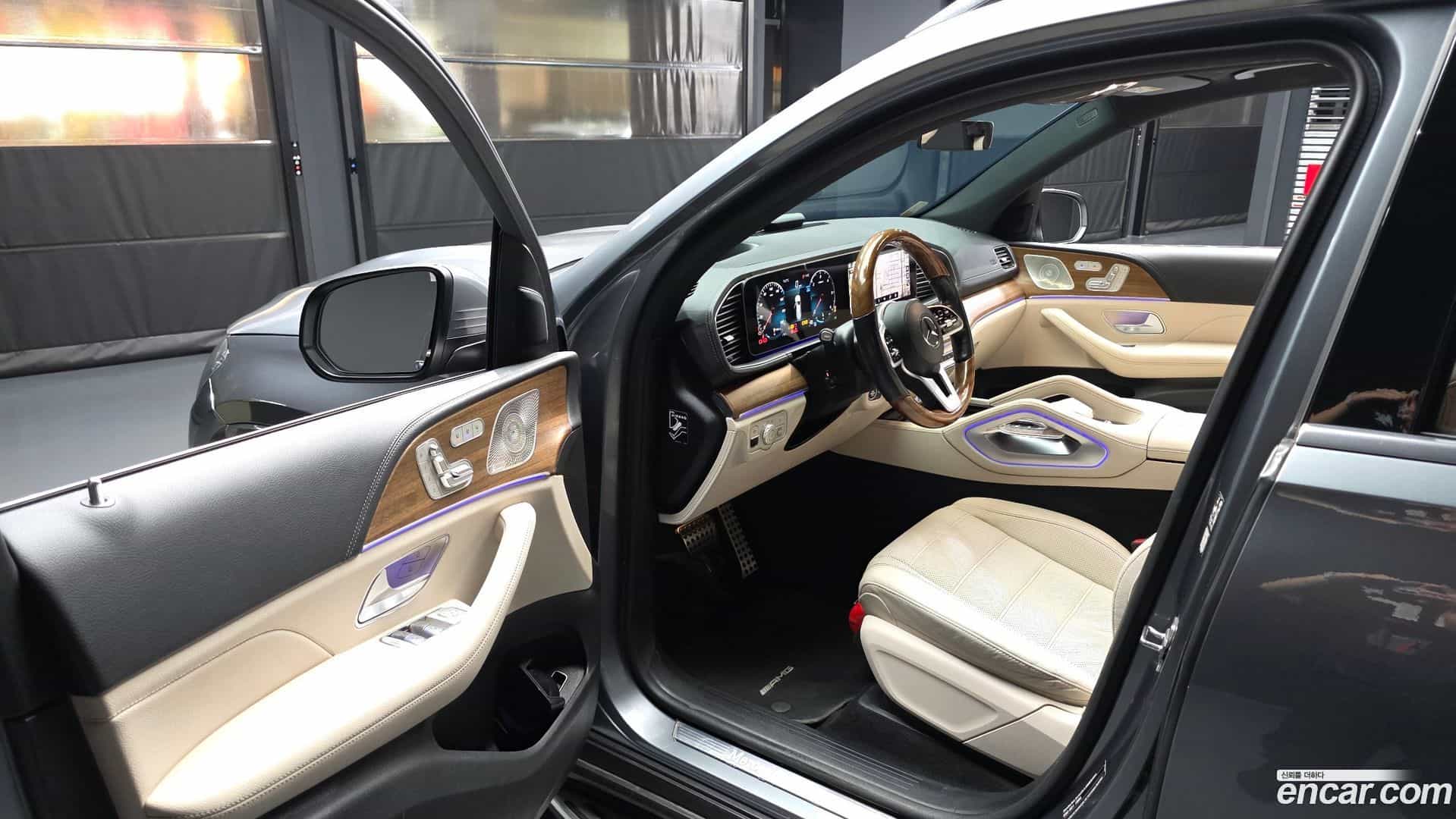 GLS-Class Mercedes-Benz 2021.4-INNER-010
