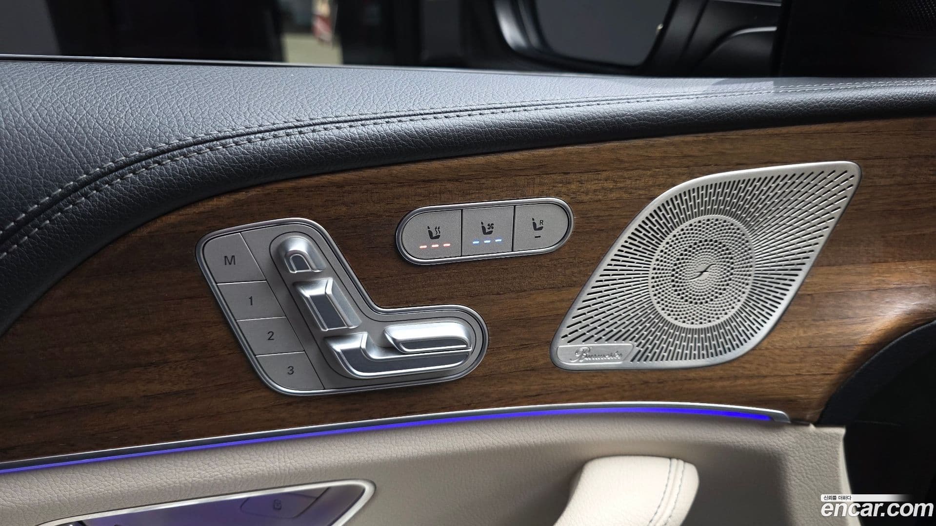 Main__Slider__Photo:GLS-Class Mercedes-Benz 2021.4-17