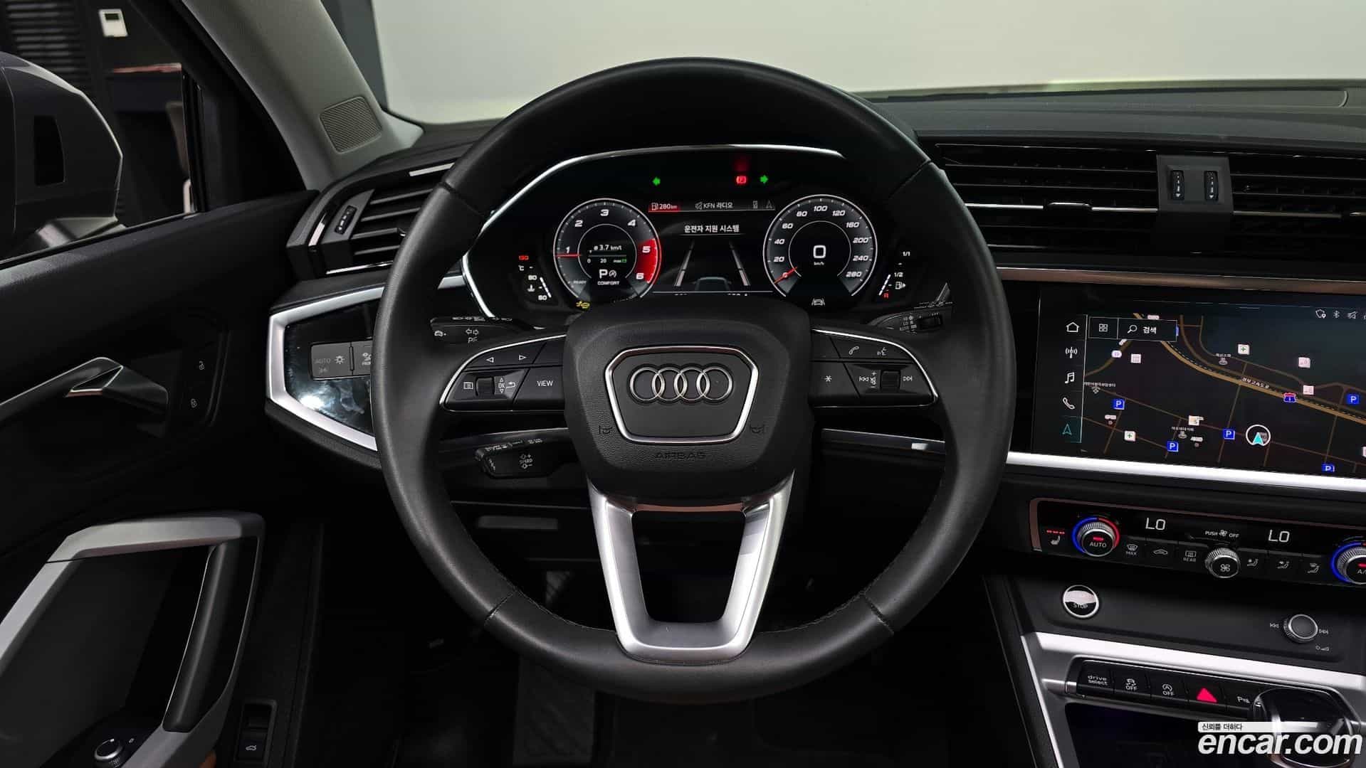 Q3 Audi 2025.6-OPTION-016