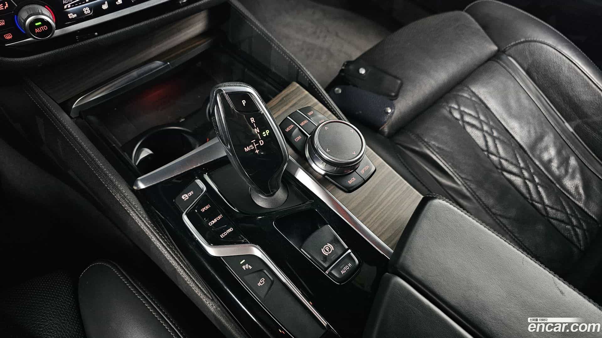 5-Series BMW 2018.2-INNER-009
