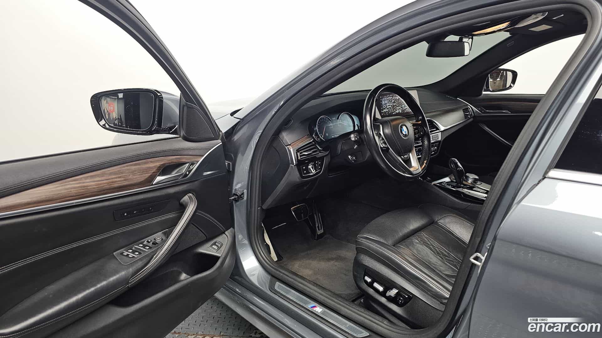 5-Series BMW 2018.2-INNER-010