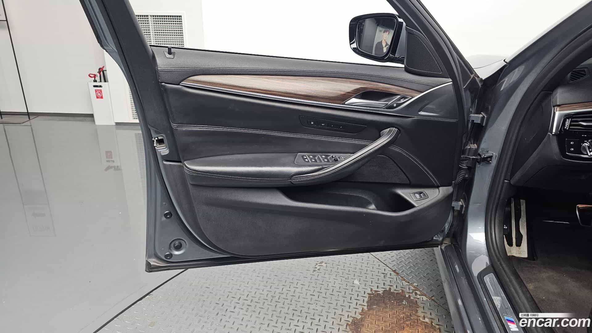 5-Series BMW 2018.2-INNER-034