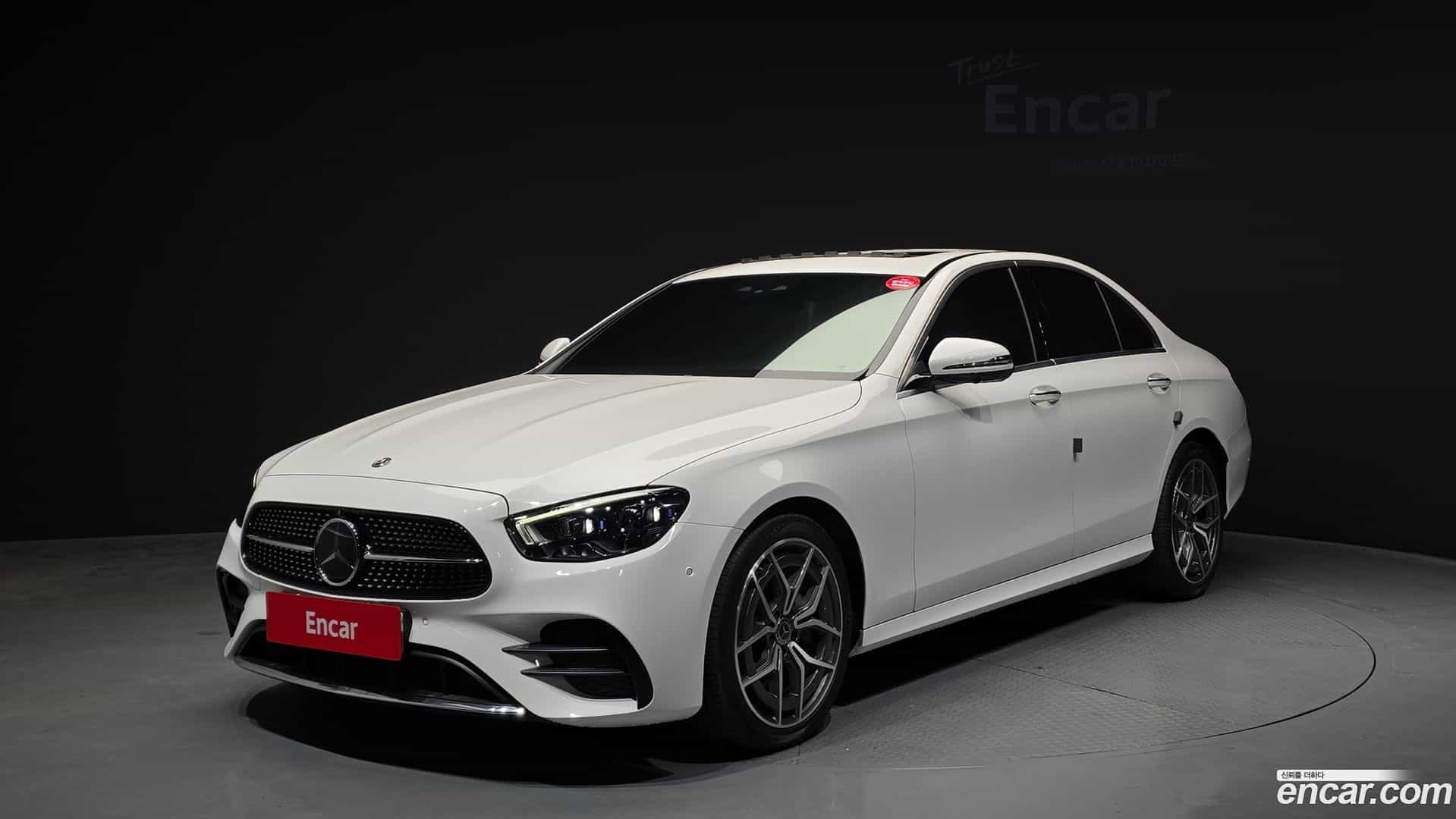 E-Class Mercedes-Benz 2021.0-OUTER-001