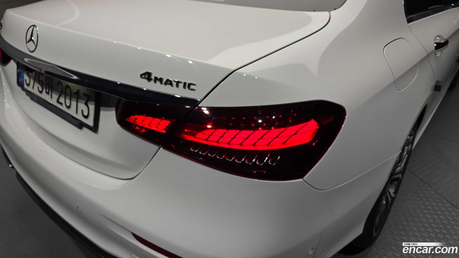 E-Class Mercedes-Benz 2021.0-OUTER-033