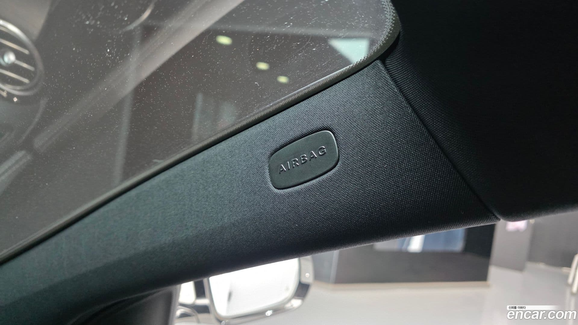 Main__Slider__Photo:E-Class Mercedes-Benz 2021.0-28