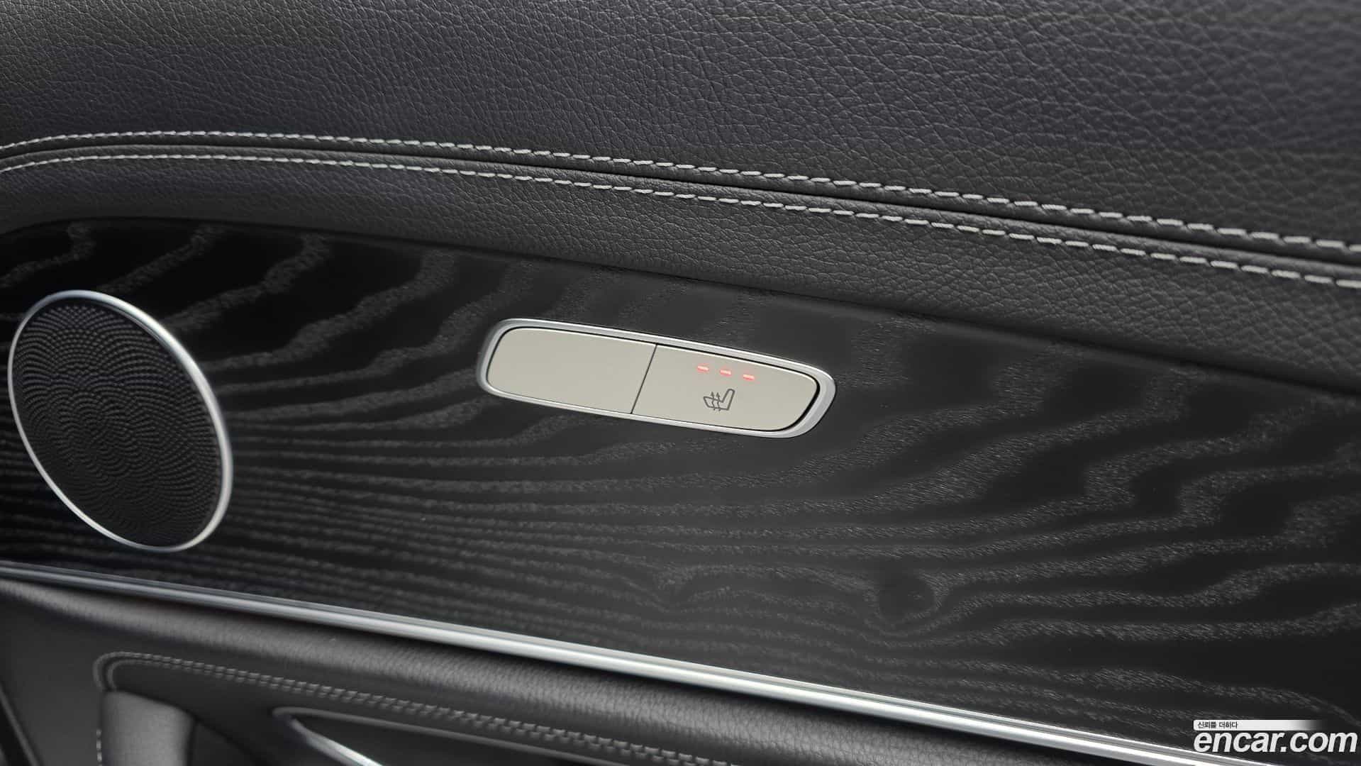 E-Class Mercedes-Benz 2021.0-OPTION-044