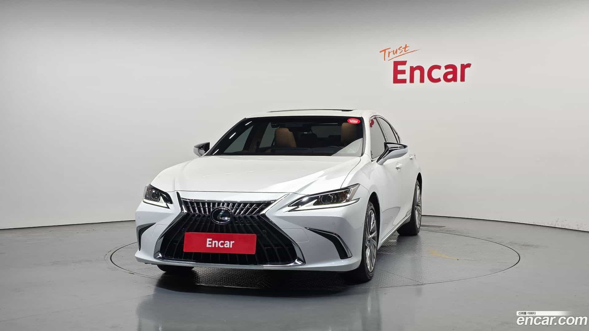 ES Lexus 2024.9-OUTER-003