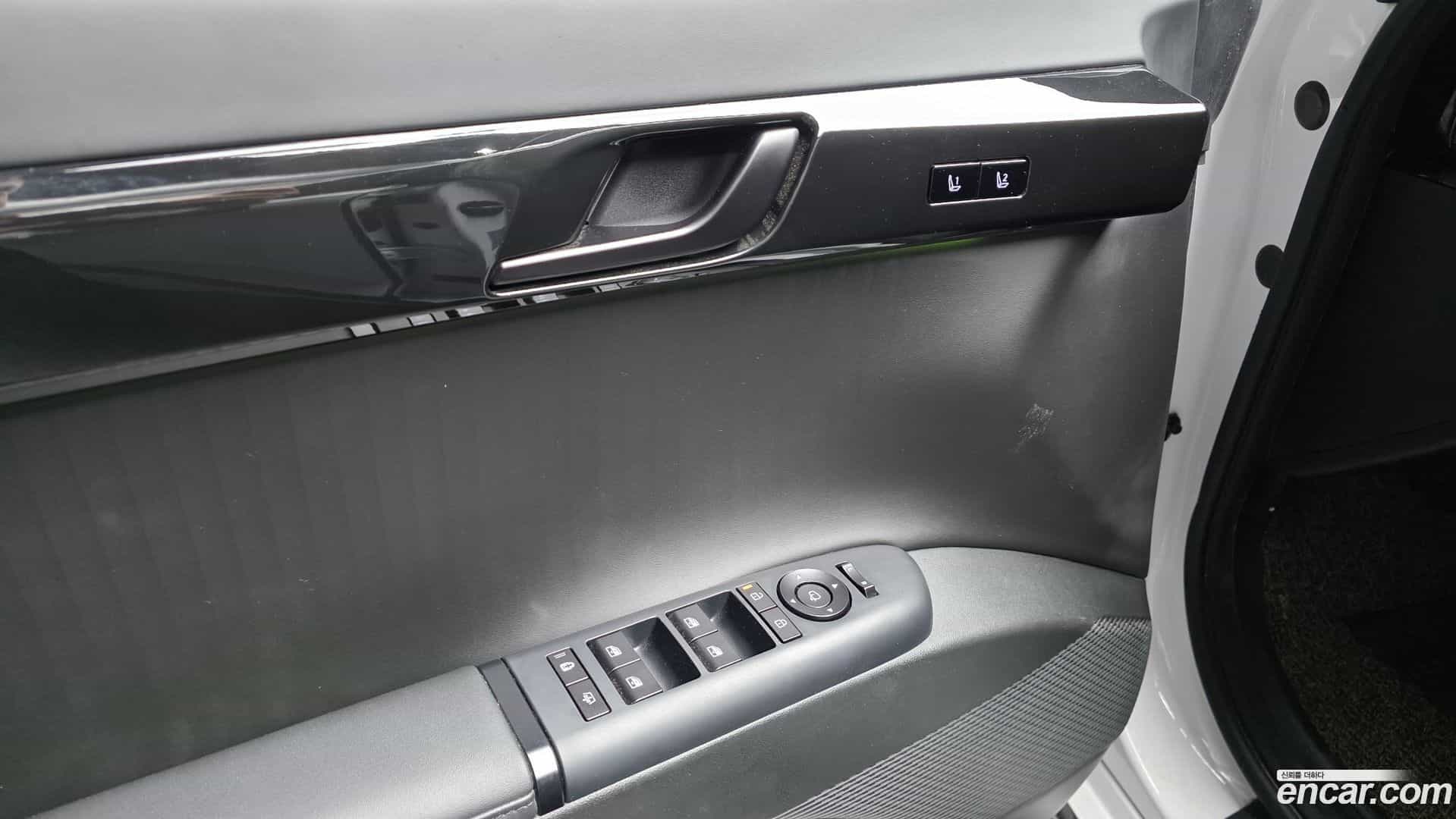 Grandeur Hyundai 2023.0-OPTION-023