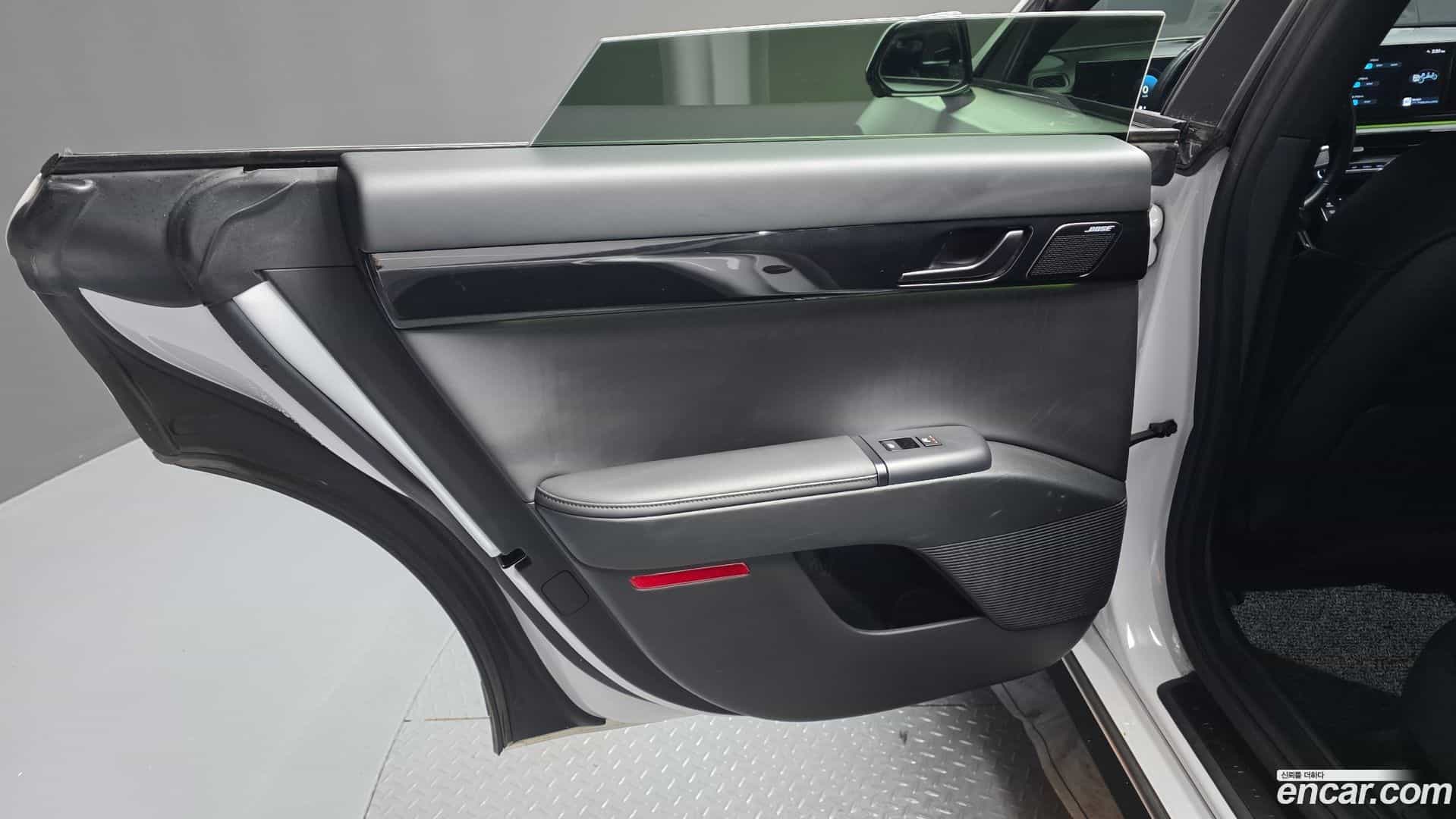 Grandeur Hyundai 2023.0-INNER-035