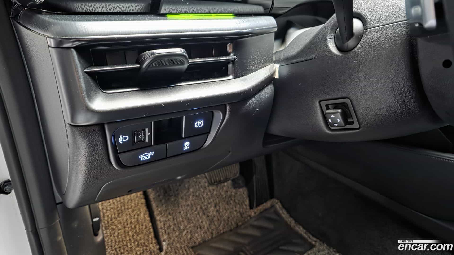 Grandeur Hyundai 2023.0-OPTION-040