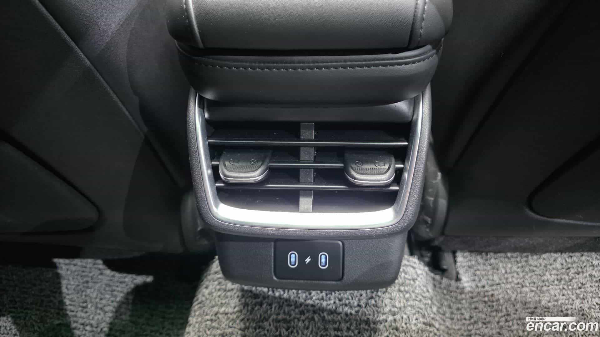 Grandeur Hyundai 2023.0-OPTION-048