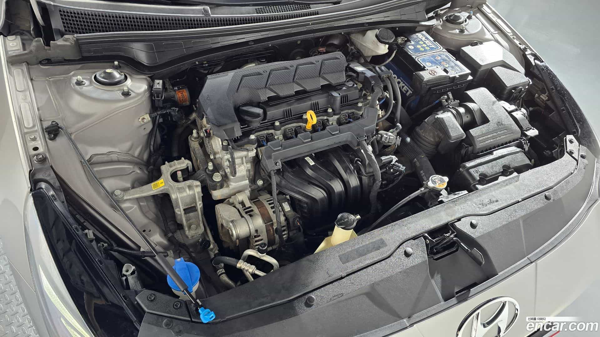 AVANTE Hyundai 2020.6-OUTER-006